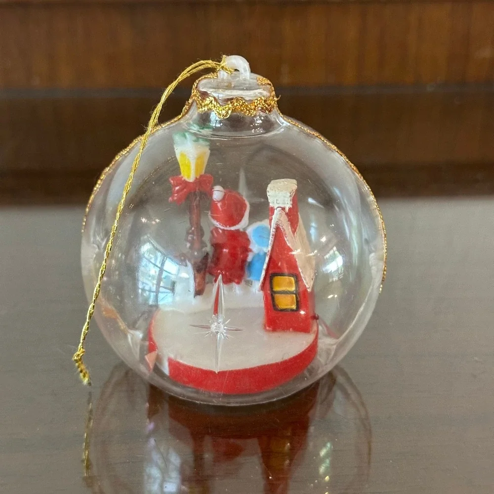 Vintage Jewelbrite Christmas Ornament Diorama Carolers Scene Clear Globe 3 Inch